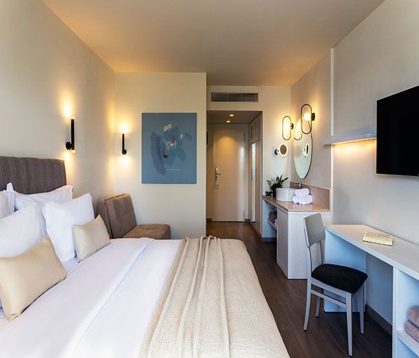 JUNIOR SUITE WITH CITY VIEW