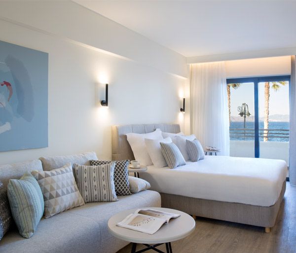 DELUXE ROOM WITH SEA VIEW